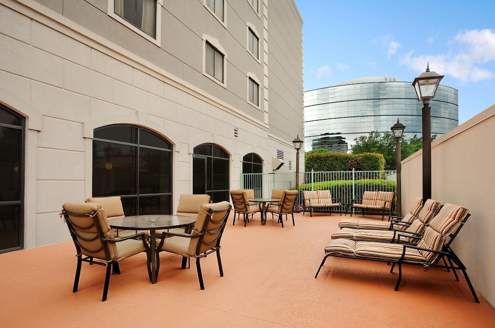 Embassy Suites By Hilton Houston Near The Galleria Exterior foto