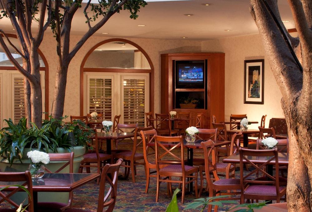 Embassy Suites By Hilton Houston Near The Galleria Exterior foto