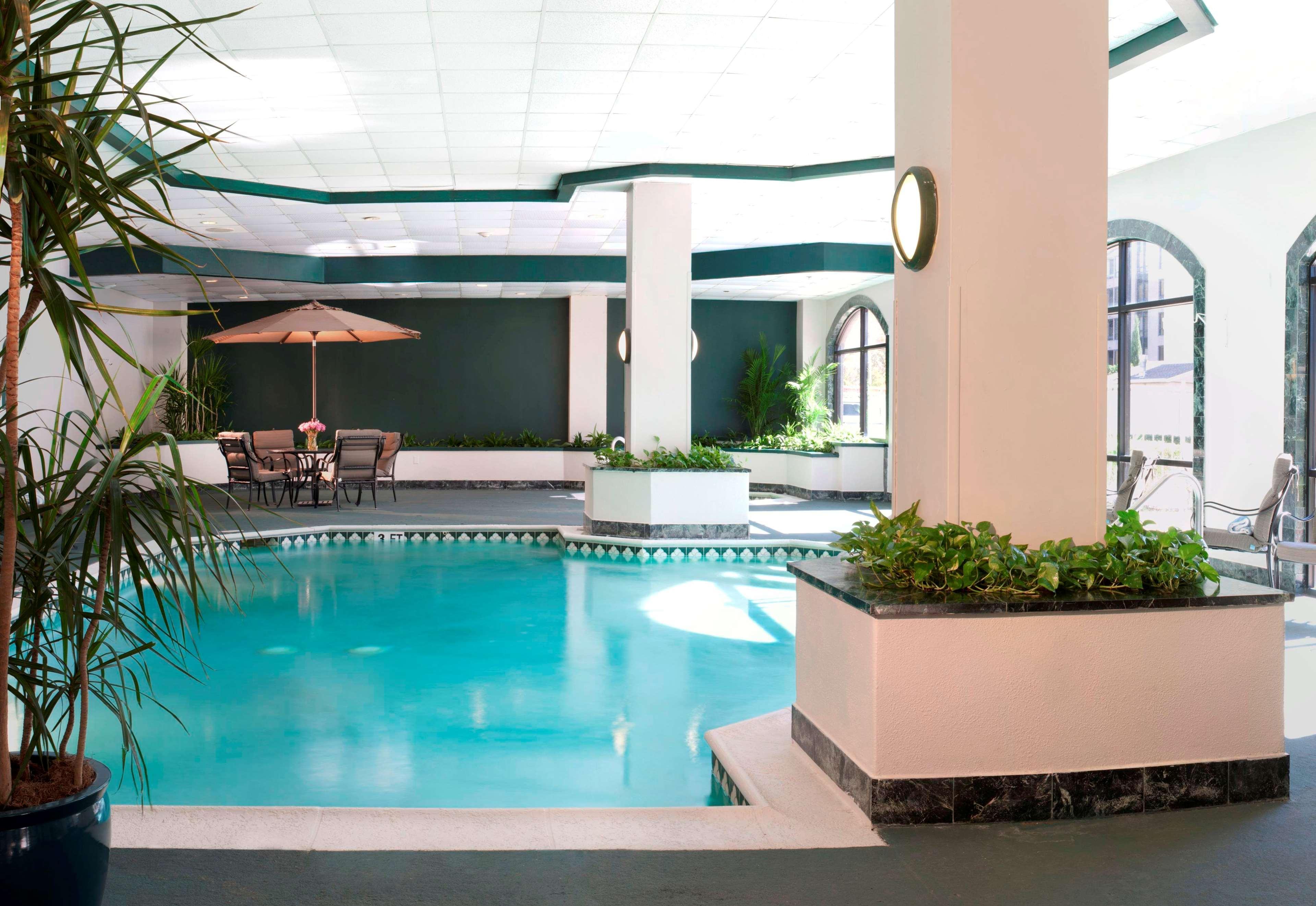 Embassy Suites By Hilton Houston Near The Galleria Exterior foto