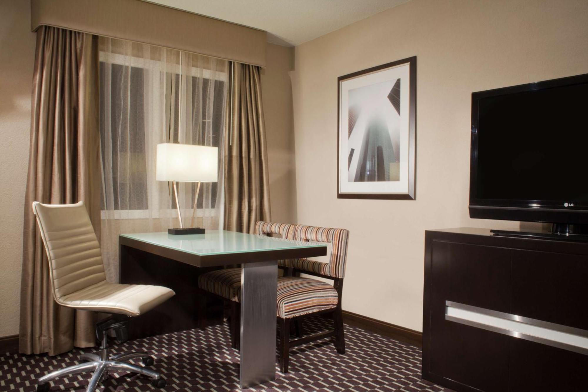 Embassy Suites By Hilton Houston Near The Galleria Exterior foto